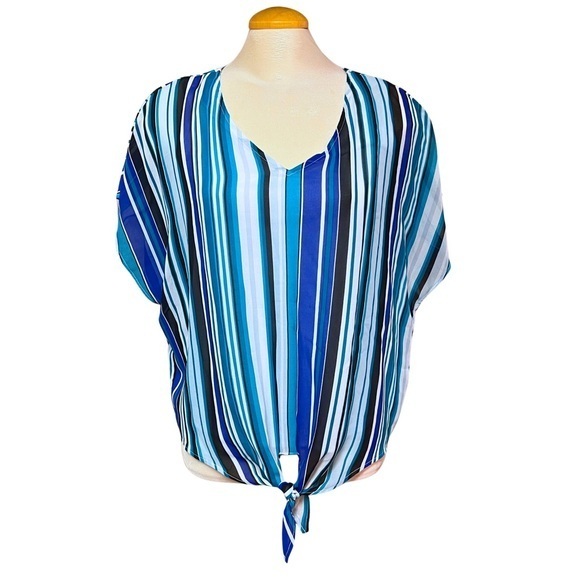 cleo Tops - Cleo Women’s Small Blue Striped Summer Blouse Tee